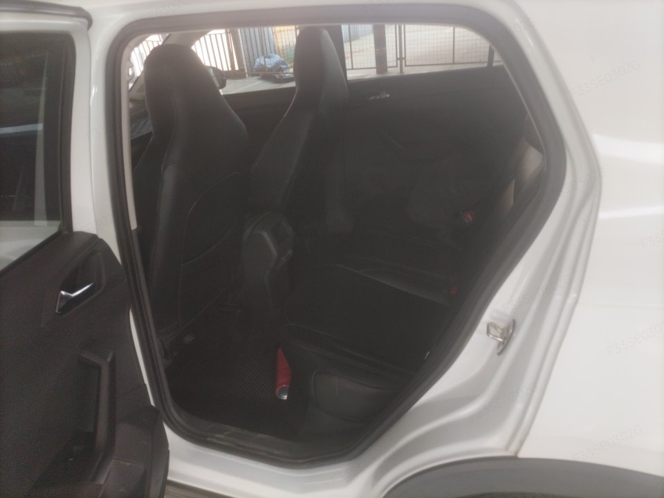 Miniatura 10