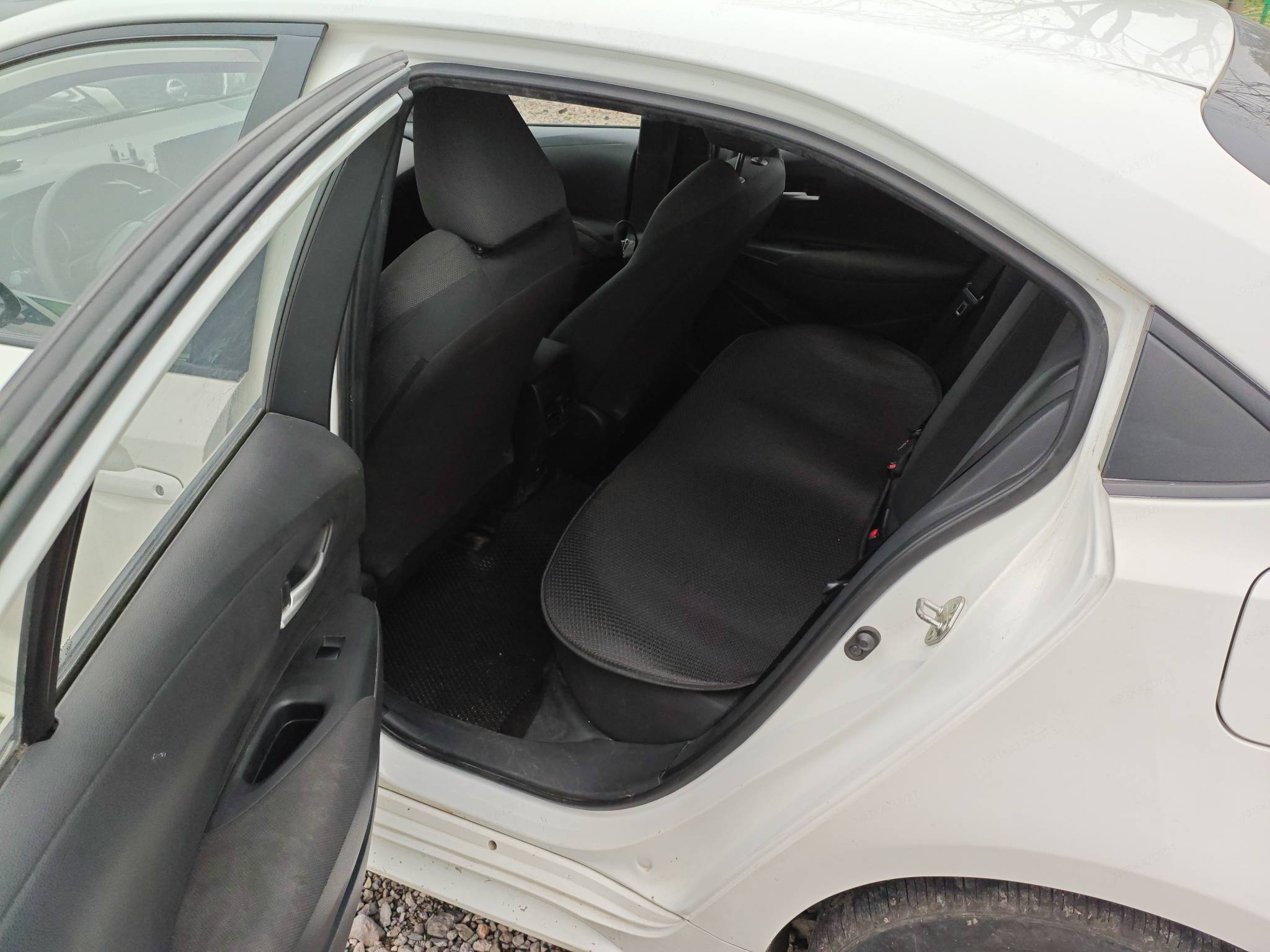 Thumbnail 10